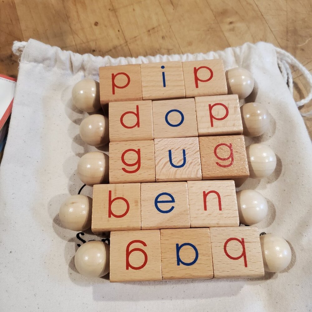 LITTLE BUD KIDS Spin-and-Read  Montessori Phonetic Reading Blocks